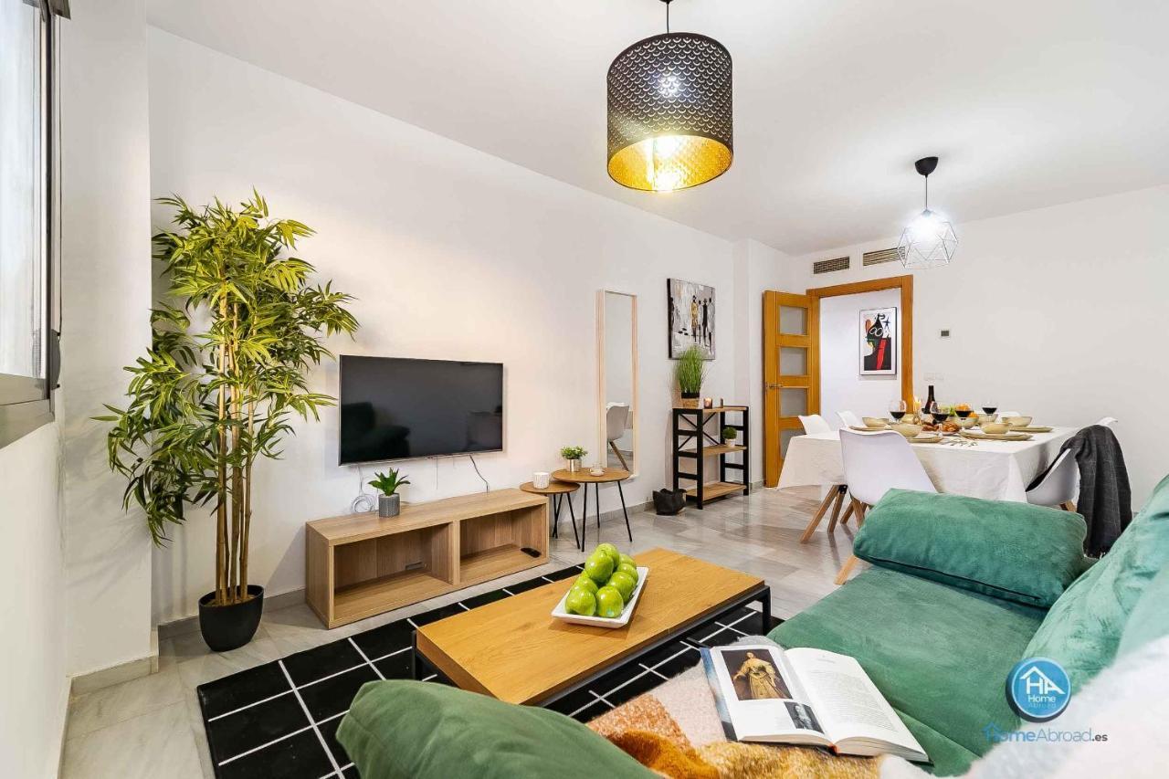 Paseo De La Salud Apartment Malaga Luaran gambar